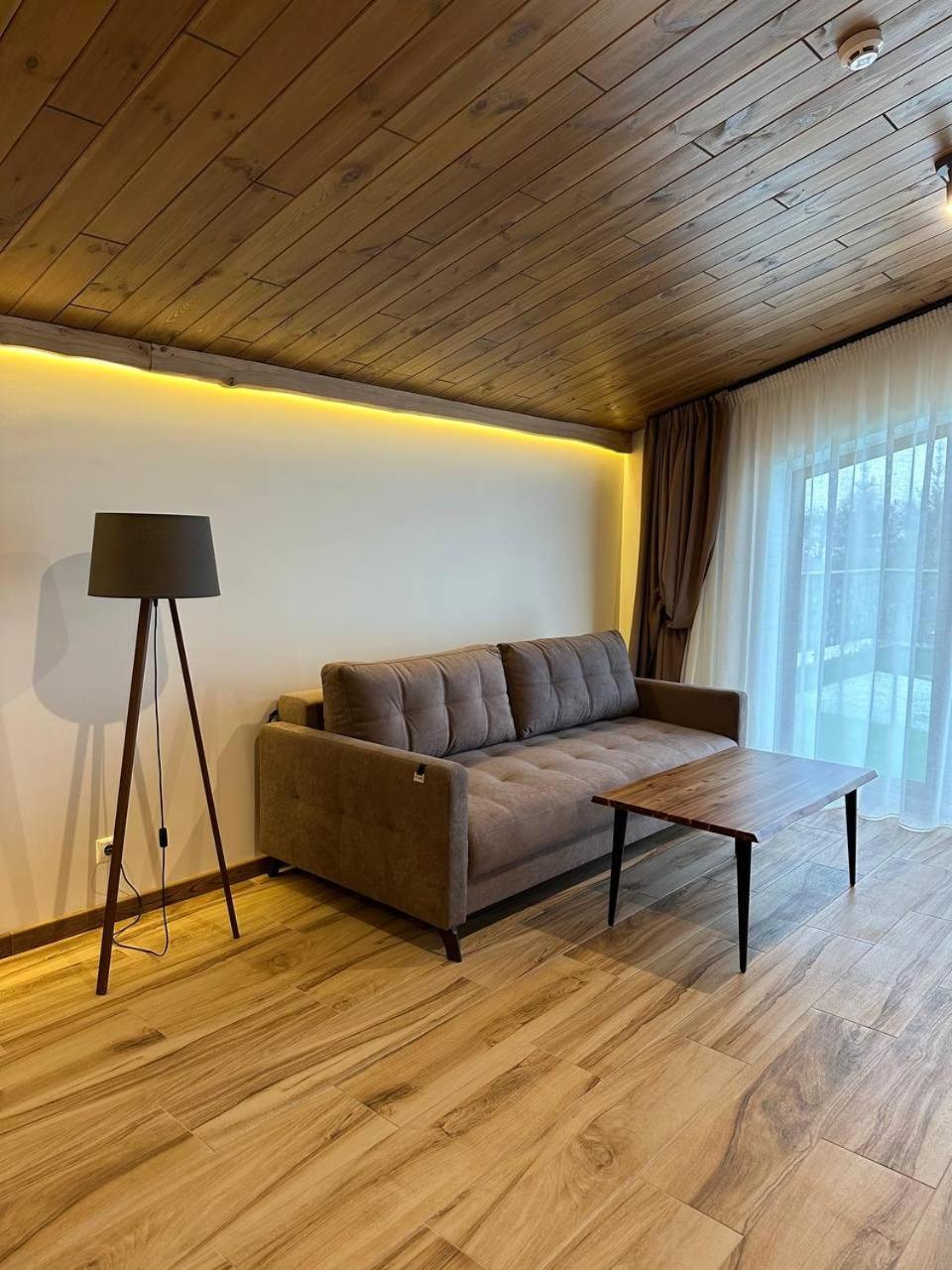 Hotel Фільварок Кмитів à Velyki Kosharishcha Extérieur photo