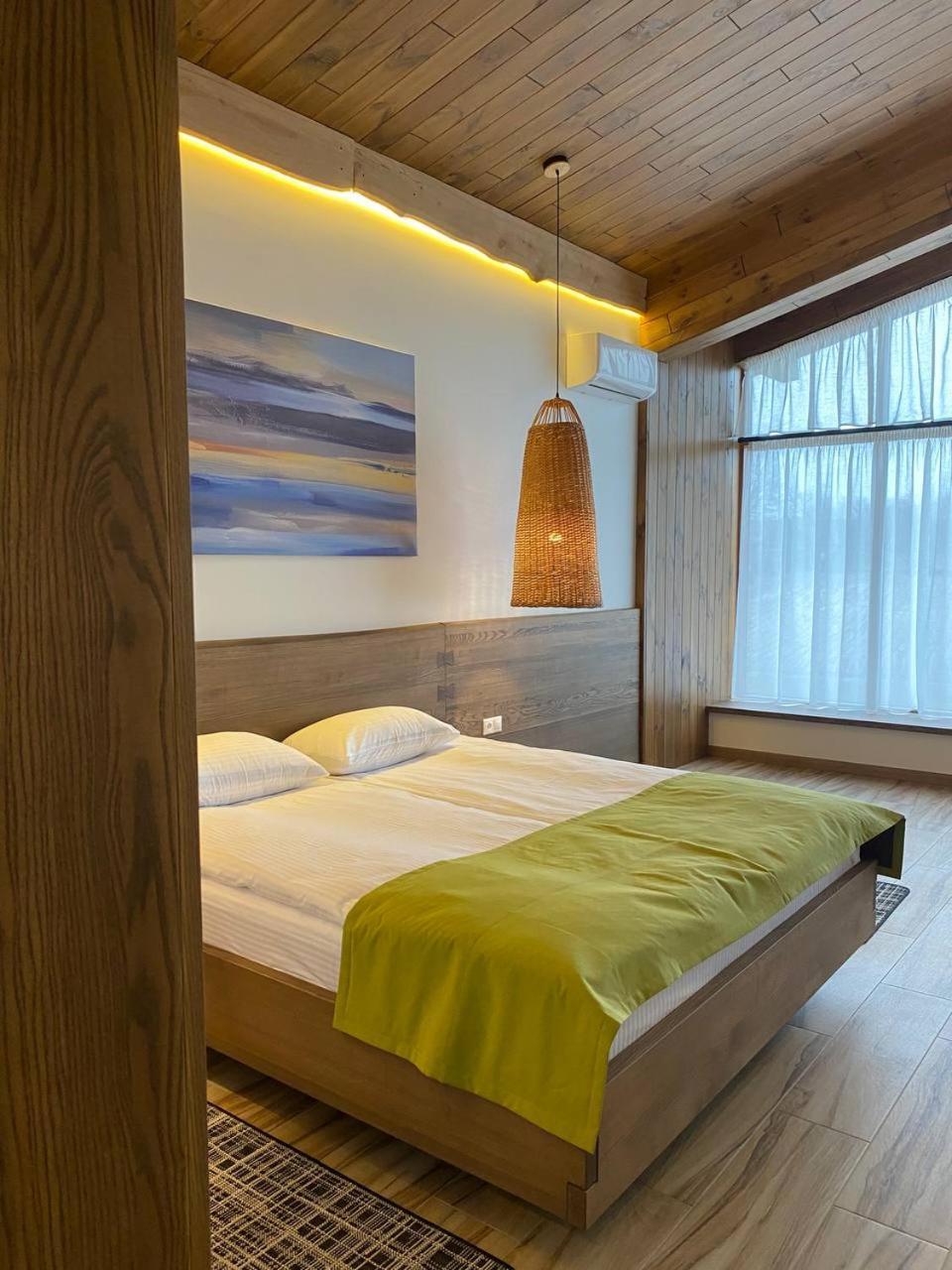 Hotel Фільварок Кмитів à Velyki Kosharishcha Extérieur photo