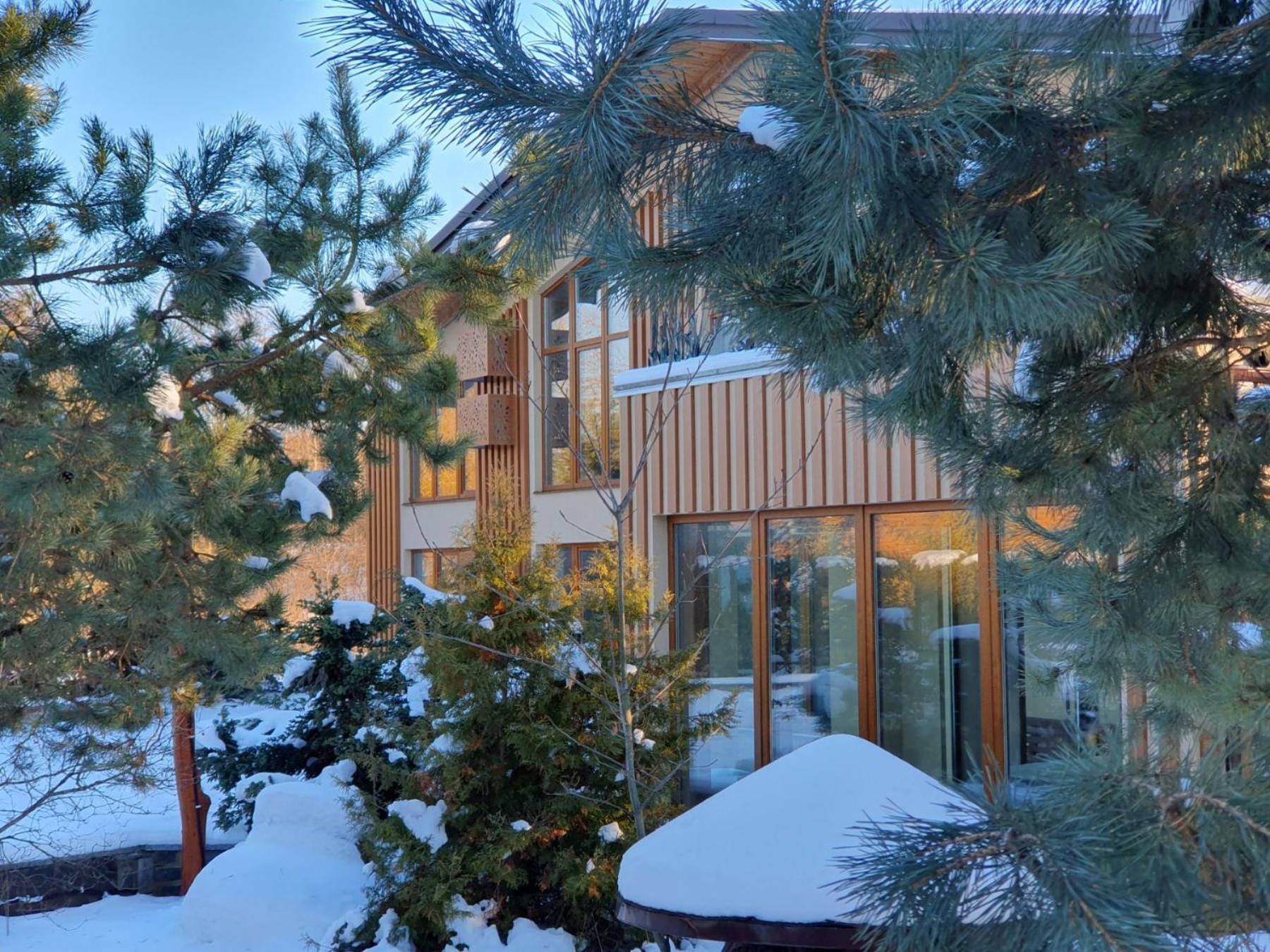 Hotel Фільварок Кмитів à Velyki Kosharishcha Extérieur photo