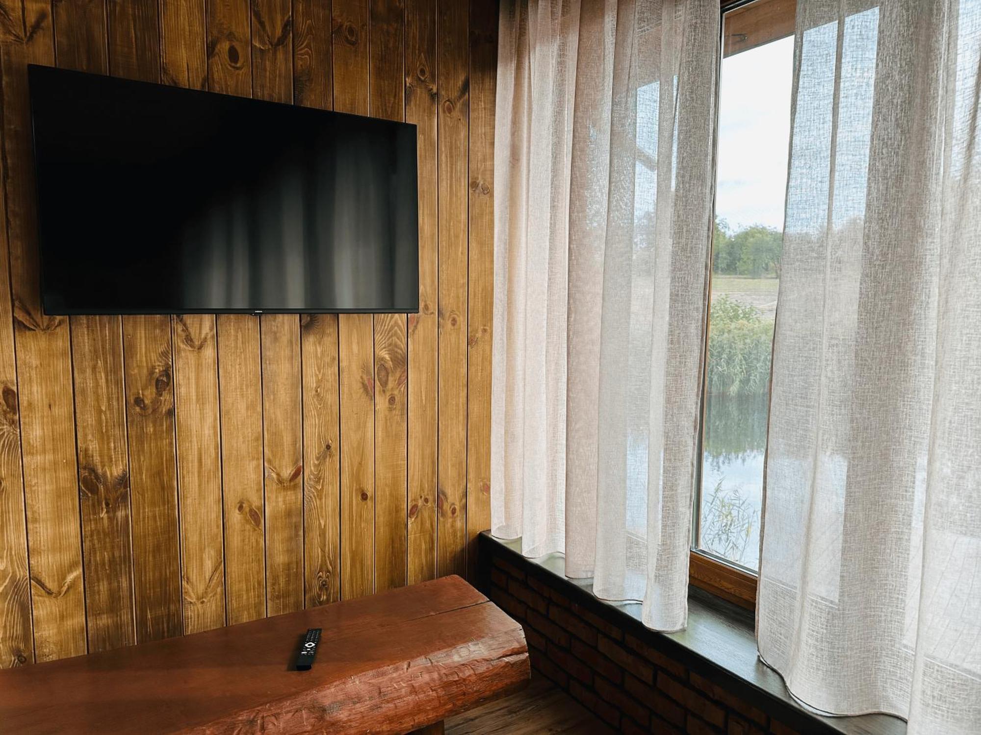 Hotel Фільварок Кмитів à Velyki Kosharishcha Extérieur photo