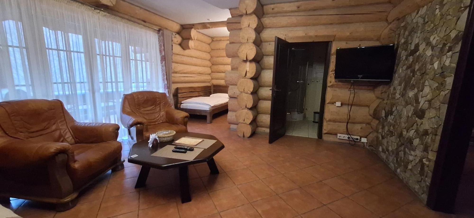 Hotel Фільварок Кмитів à Velyki Kosharishcha Extérieur photo